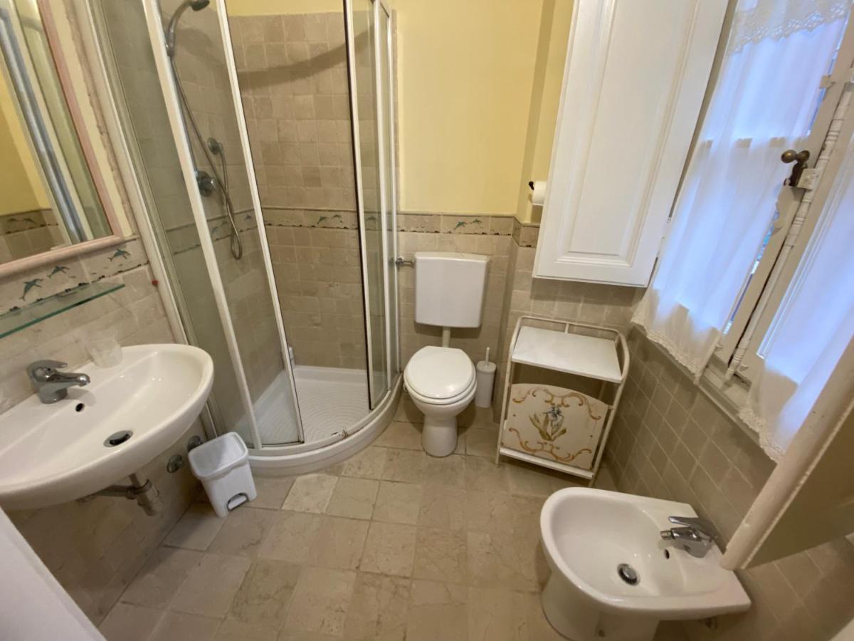 Bed and Breakfast Relais Del Duomo Florenz Exterior foto