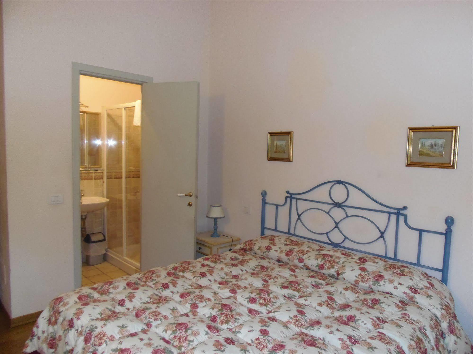 Bed and Breakfast Relais Del Duomo Florenz Exterior foto